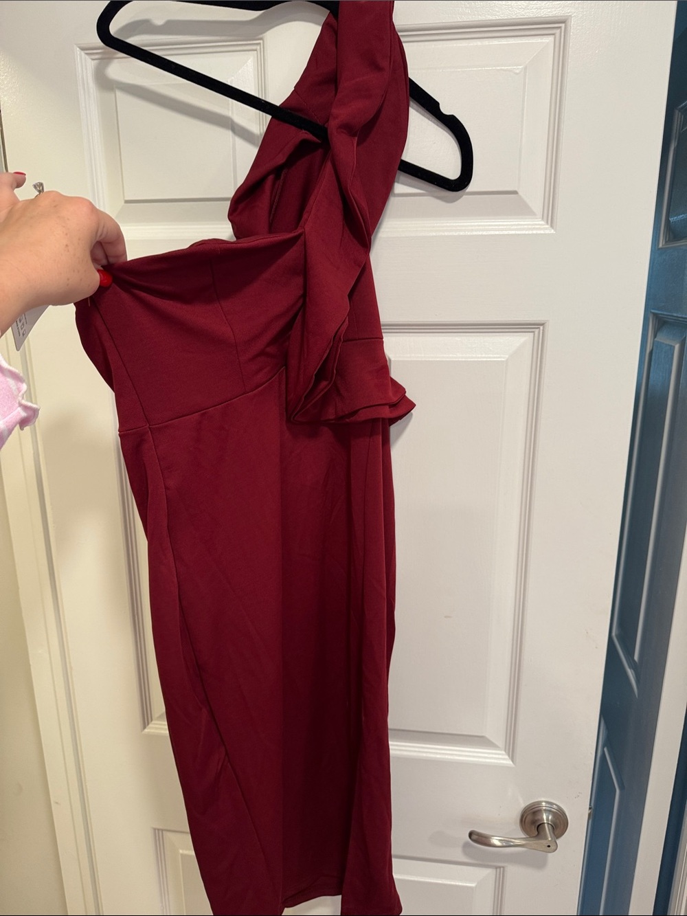Wish One-Shoulder Ruffle Burgundy Dress